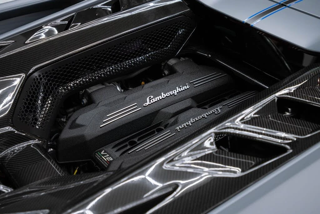 2024 Lamborghini Revuelto - Image 19 of 31