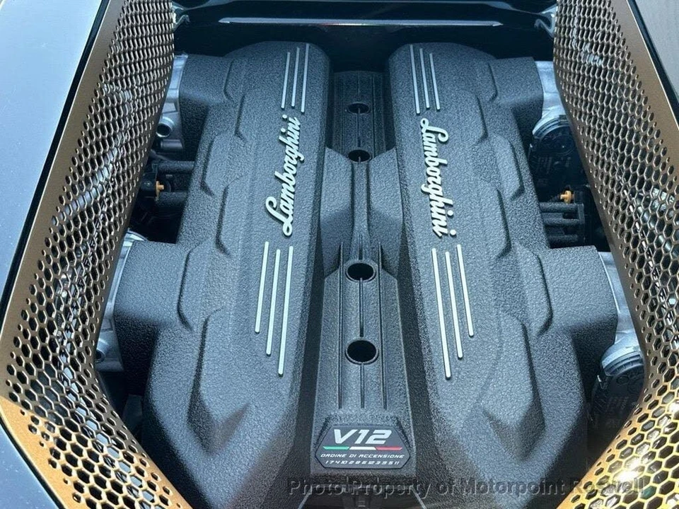 2024 Lamborghini Revuelto - Image 5 of 14