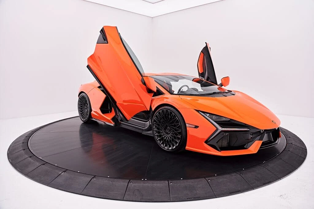 2024 Lamborghini Revuelto - Image 26 of 31