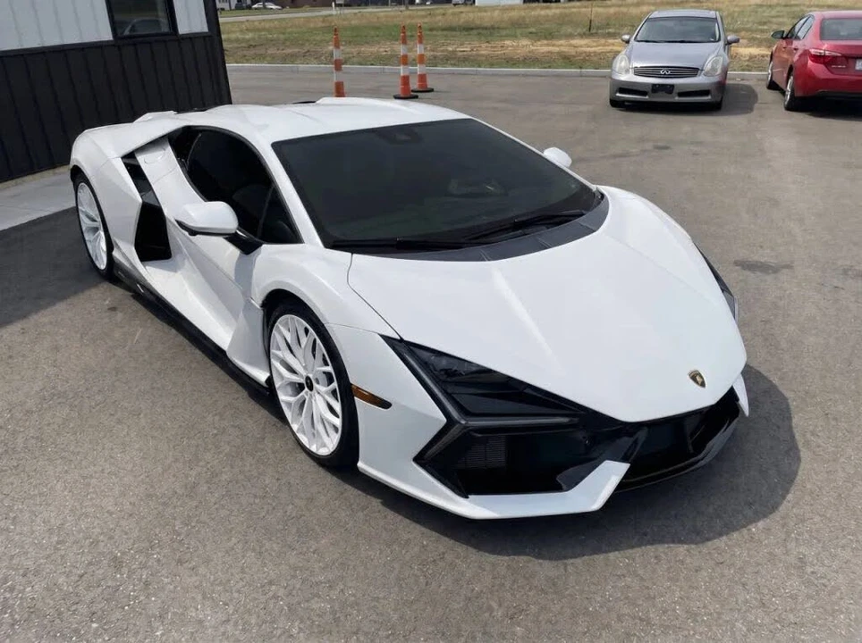 2024 Lamborghini Revuelto - Image 3 of 8