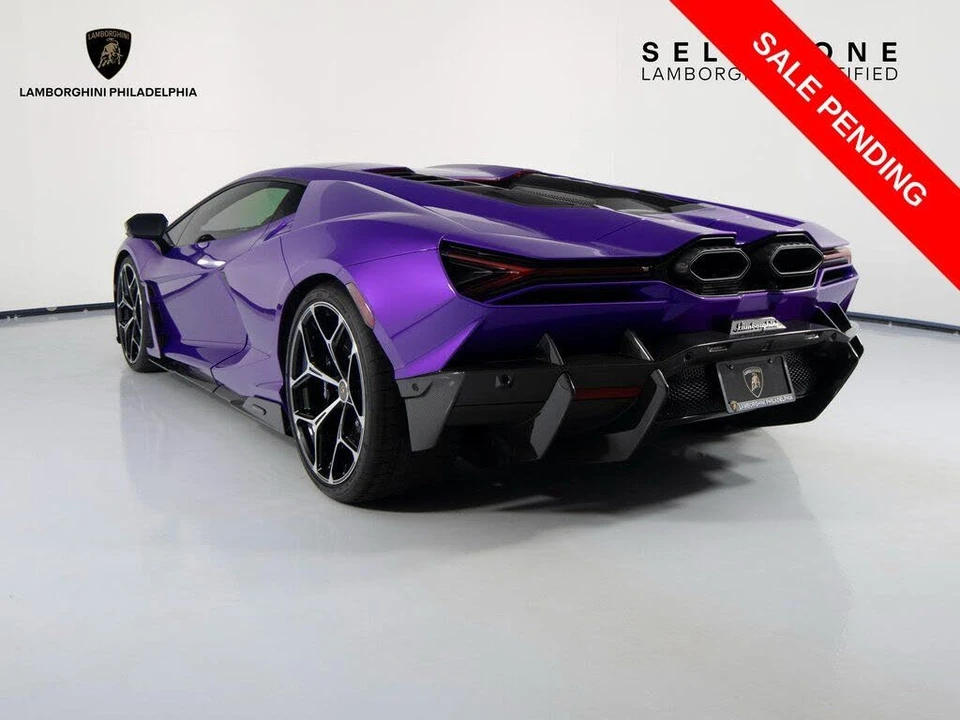 2024 Lamborghini Revuelto - Image 7 of 31
