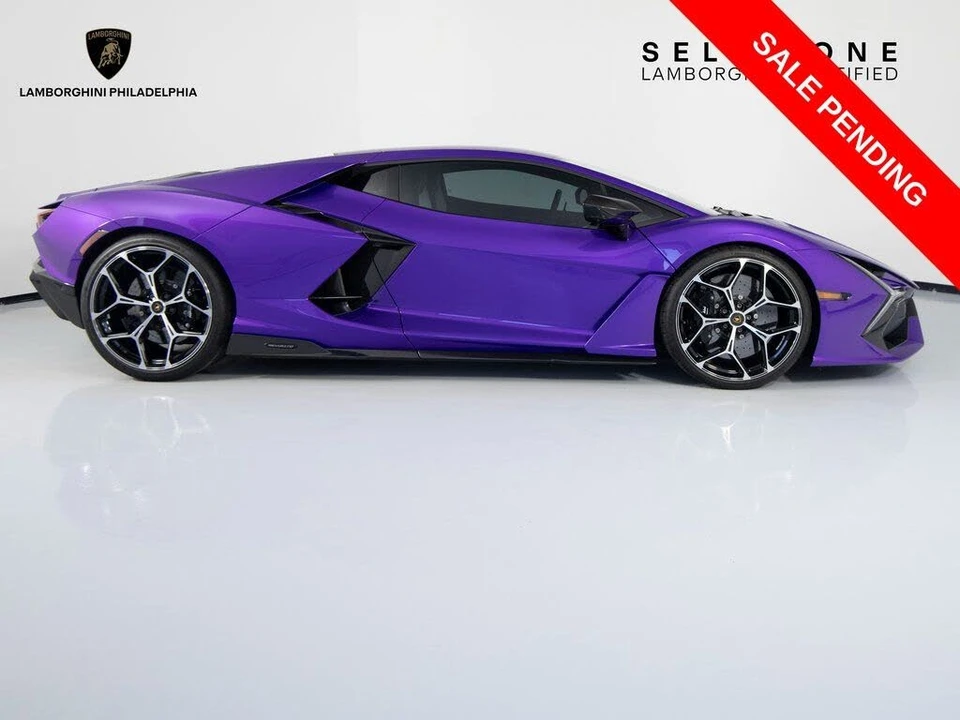 2024 Lamborghini Revuelto - Image 4 of 31