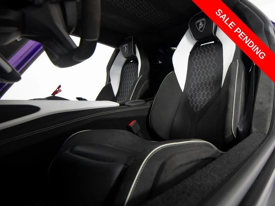 2024 Lamborghini Revuelto - Image 10 of 31