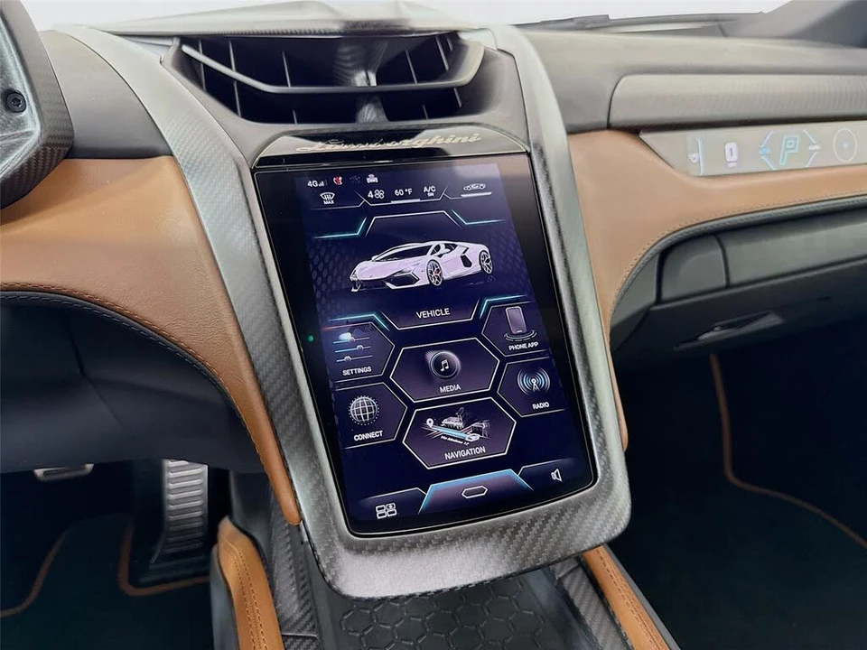 2024 Lamborghini Revuelto - Image 12 of 31