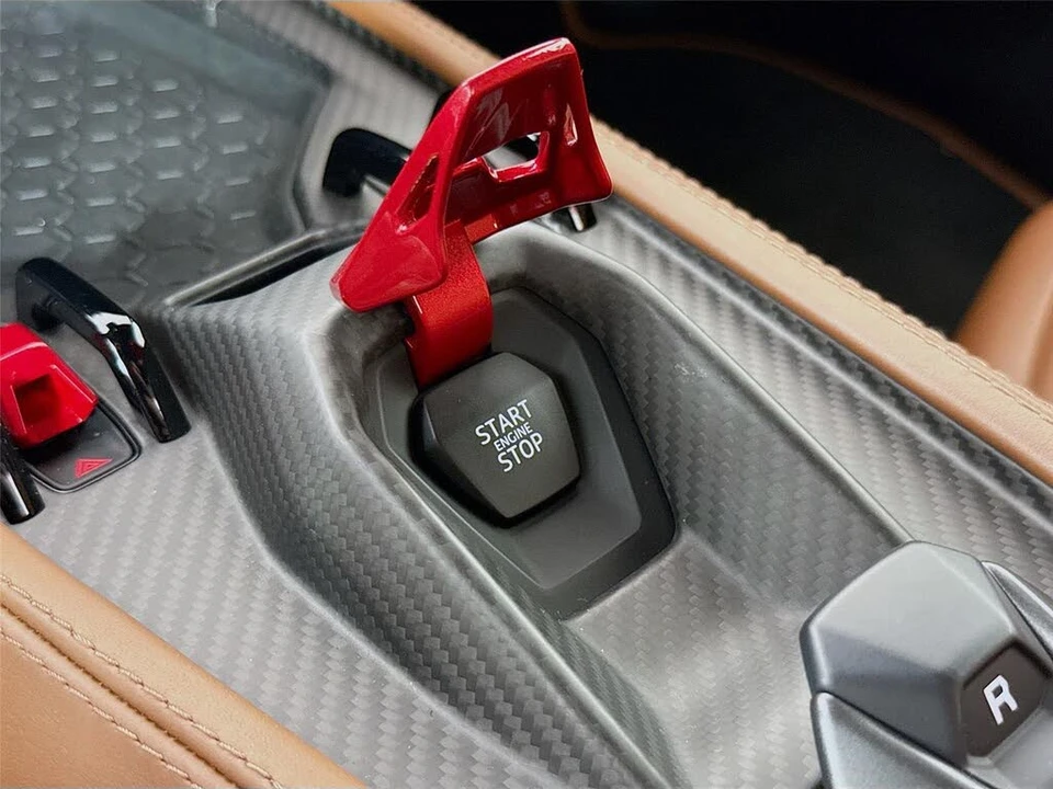 2024 Lamborghini Revuelto - Image 15 of 31