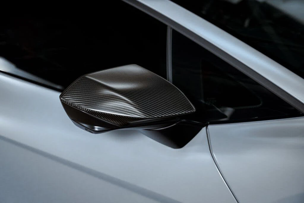 2024 Lamborghini Revuelto - Image 16 of 31