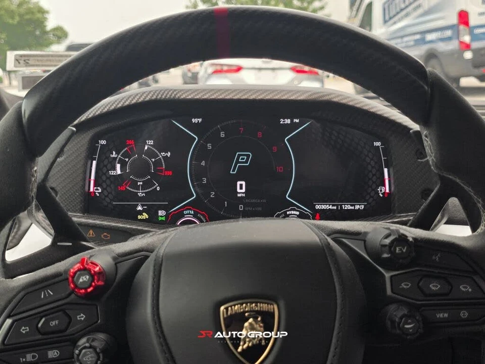 2024 Lamborghini Revuelto - Image 31 of 31
