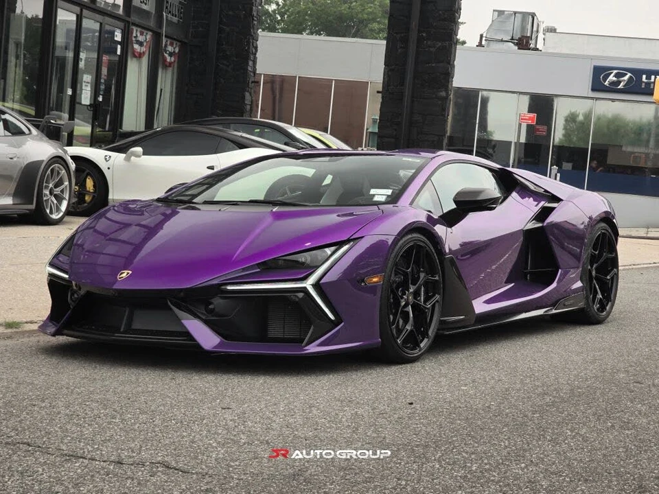 2024 Lamborghini Revuelto - Image 4 of 31
