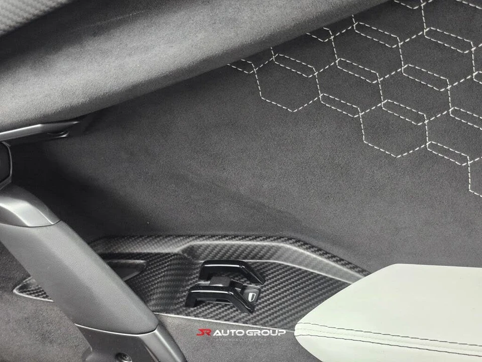 2024 Lamborghini Revuelto - Image 23 of 31