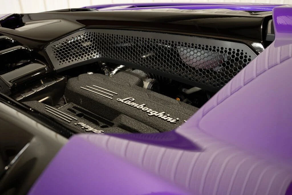 2024 Lamborghini Revuelto - Image 13 of 31