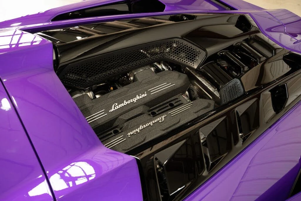2024 Lamborghini Revuelto - Image 16 of 31