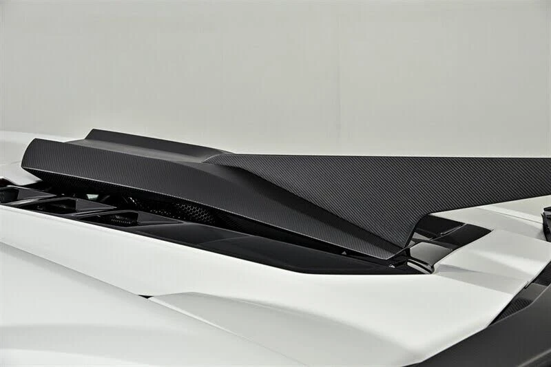 2024 Lamborghini Revuelto - Image 29 of 31