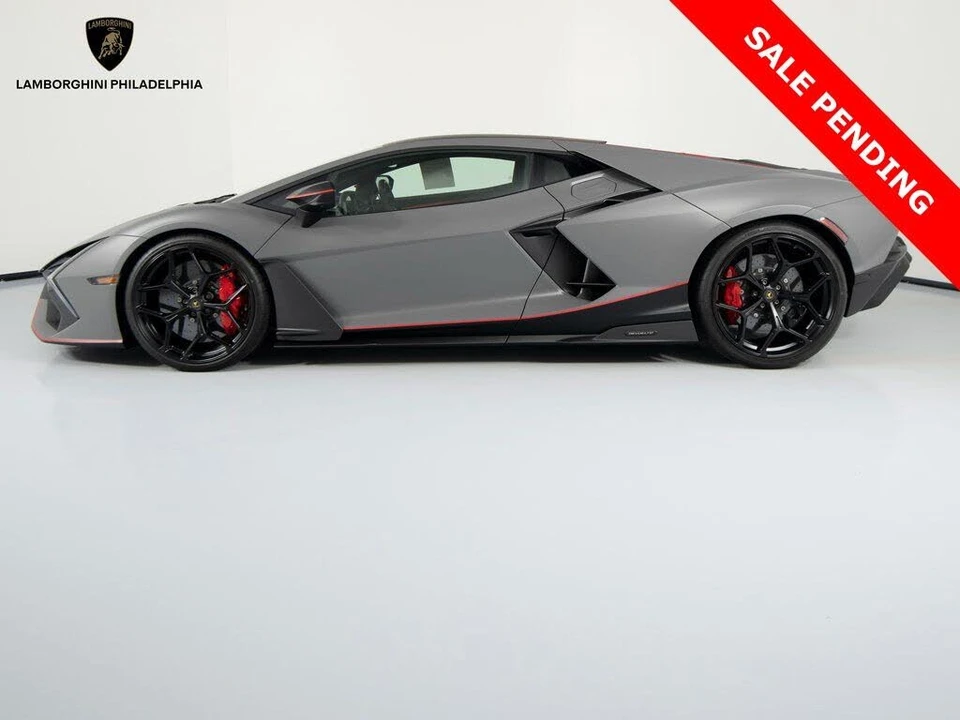2024 Lamborghini Revuelto - Image 8 of 31