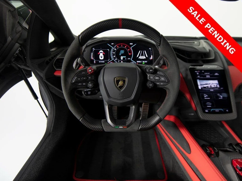 2024 Lamborghini Revuelto - Image 17 of 31
