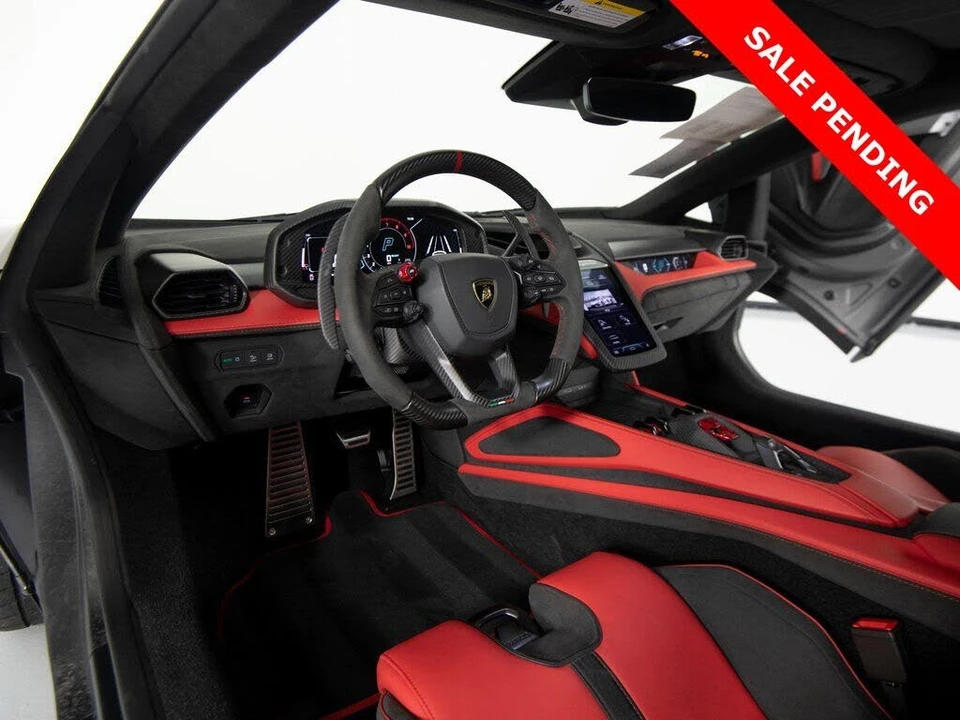 2024 Lamborghini Revuelto - Image 11 of 31
