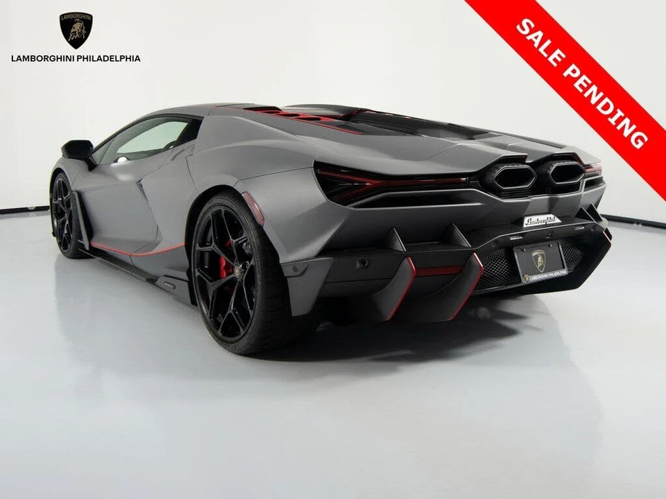 2024 Lamborghini Revuelto - Image 7 of 31
