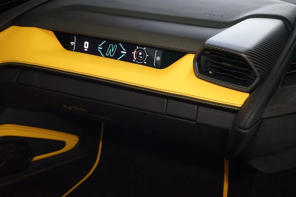 2024 Lamborghini Revuelto - Image 23 of 31
