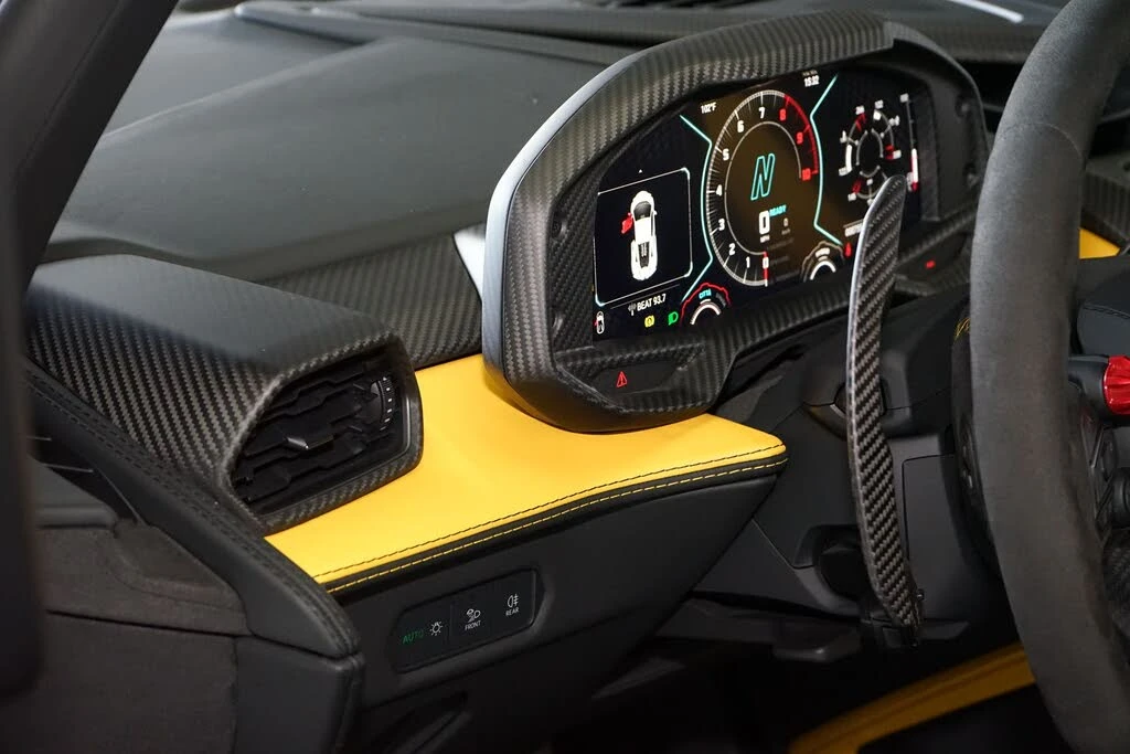 2024 Lamborghini Revuelto - Image 24 of 31