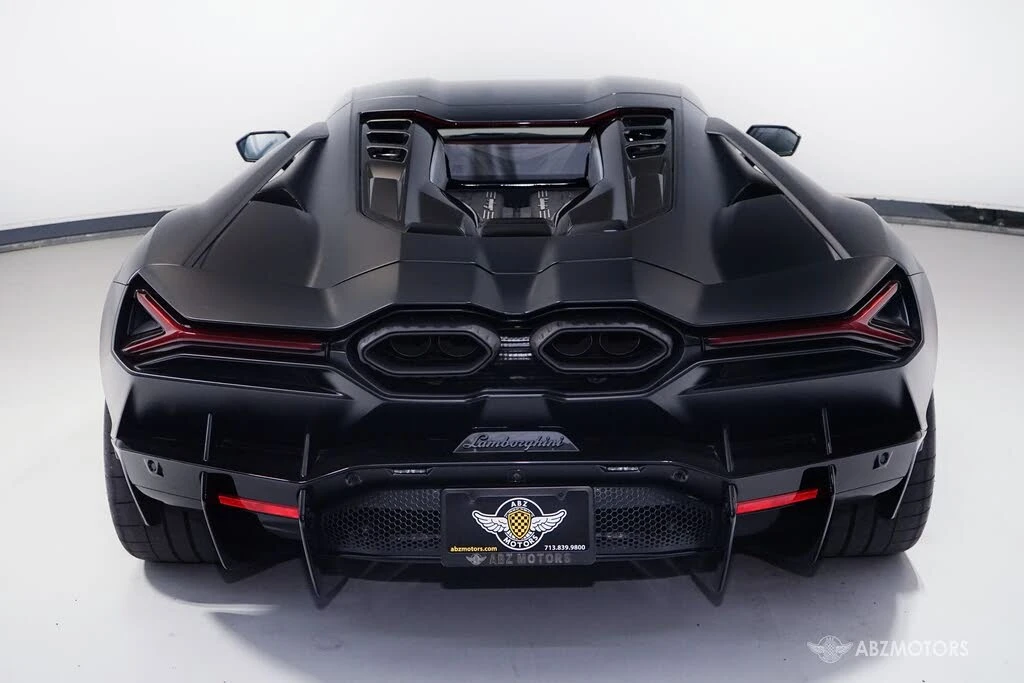 2024 Lamborghini Revuelto - Image 8 of 31