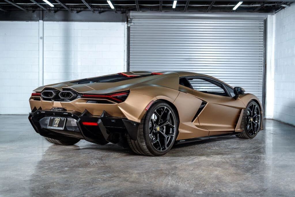 2024 Lamborghini Revuelto - Image 5 of 31