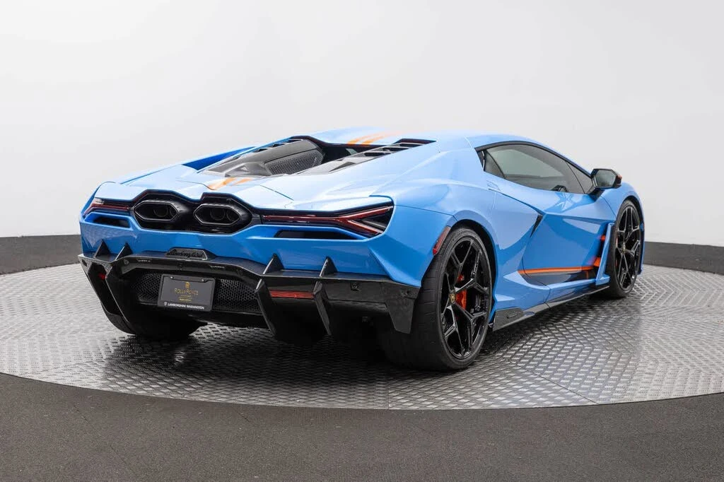 2024 Lamborghini Revuelto - Image 22 of 31
