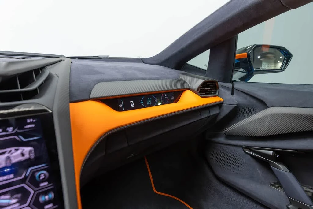 2024 Lamborghini Revuelto - Image 30 of 31