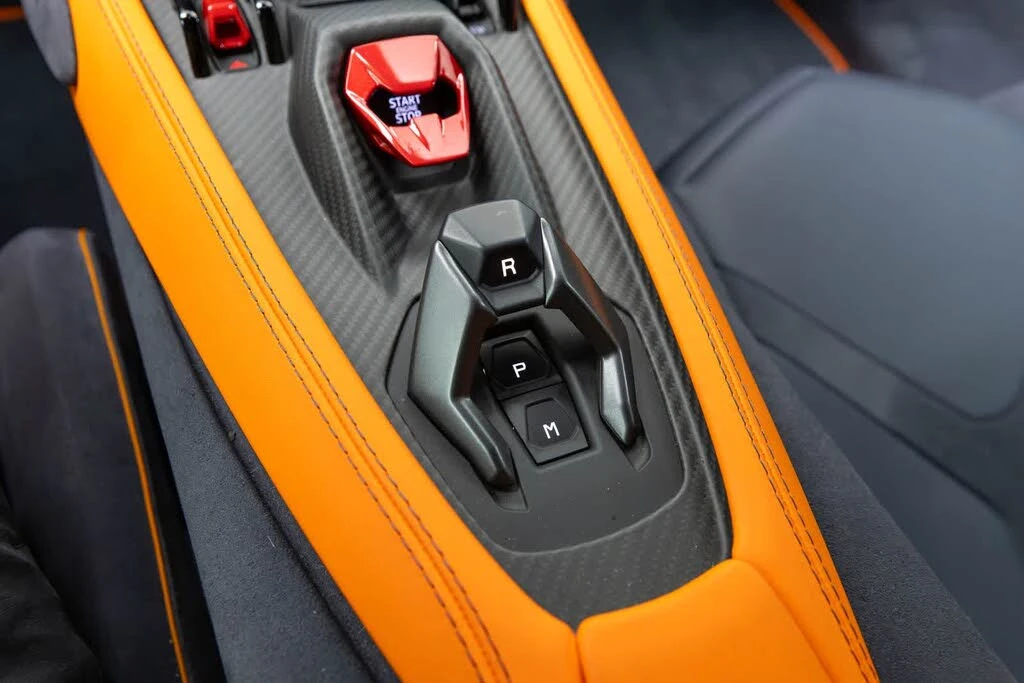 2024 Lamborghini Revuelto - Image 29 of 31