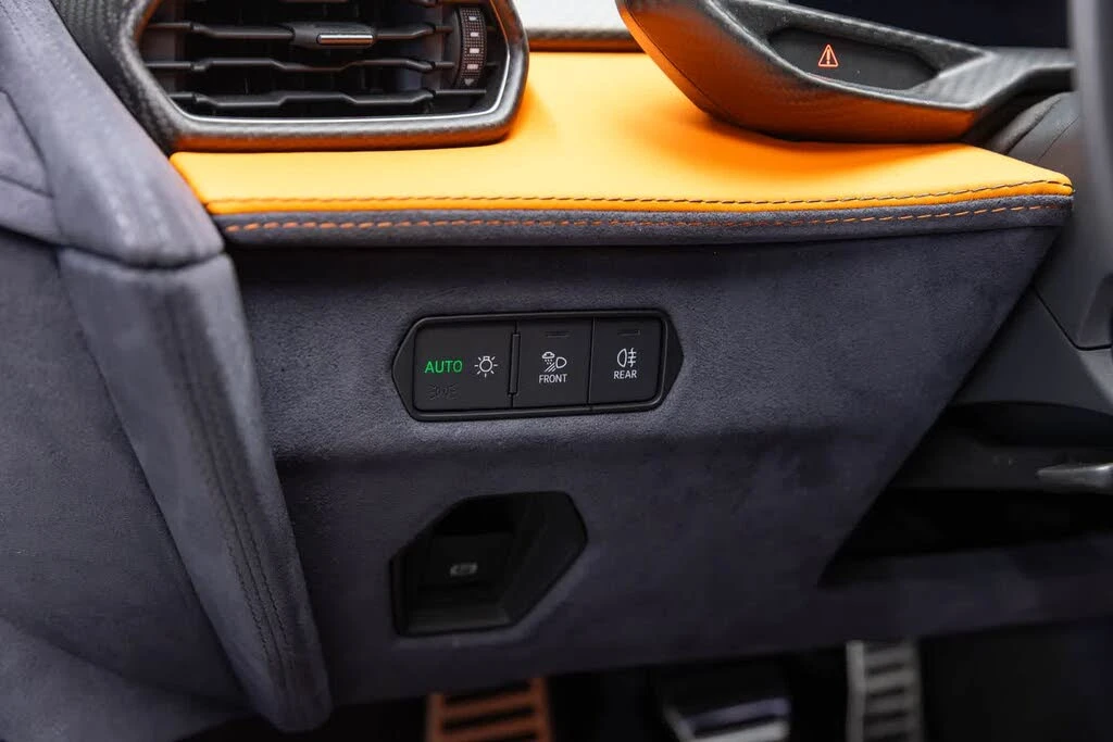2024 Lamborghini Revuelto - Image 25 of 31