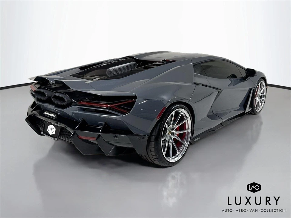 2024 Lamborghini Revuelto - Image 6 of 7