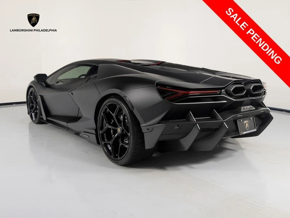 2024 Lamborghini Revuelto - Image 7 of 31