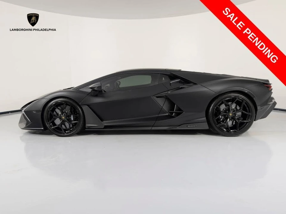 2024 Lamborghini Revuelto - Image 8 of 31