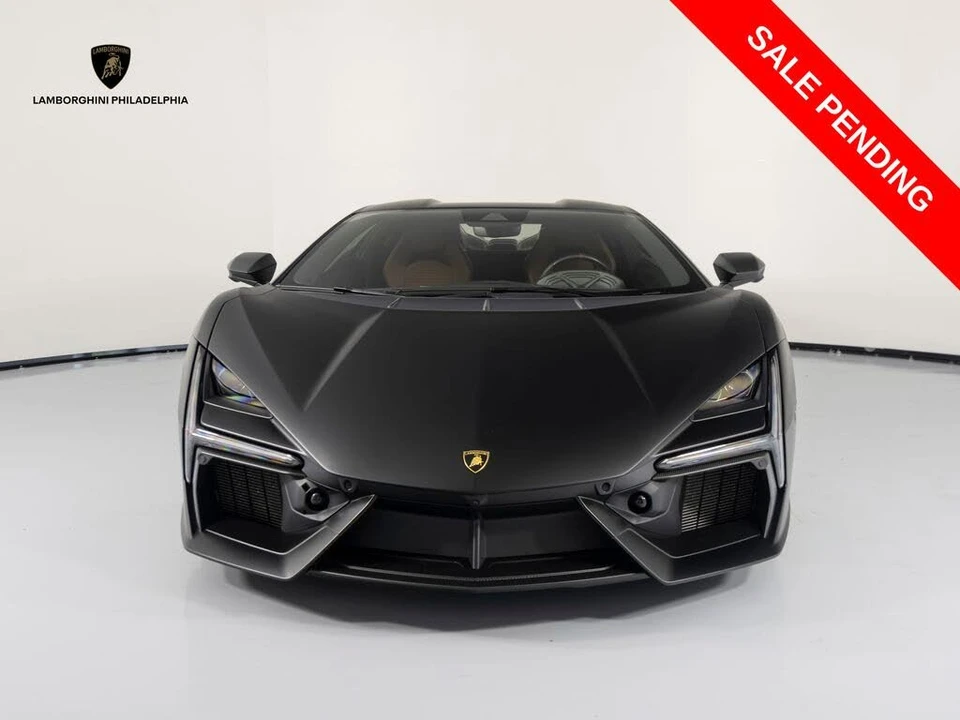 2024 Lamborghini Revuelto - Image 2 of 31