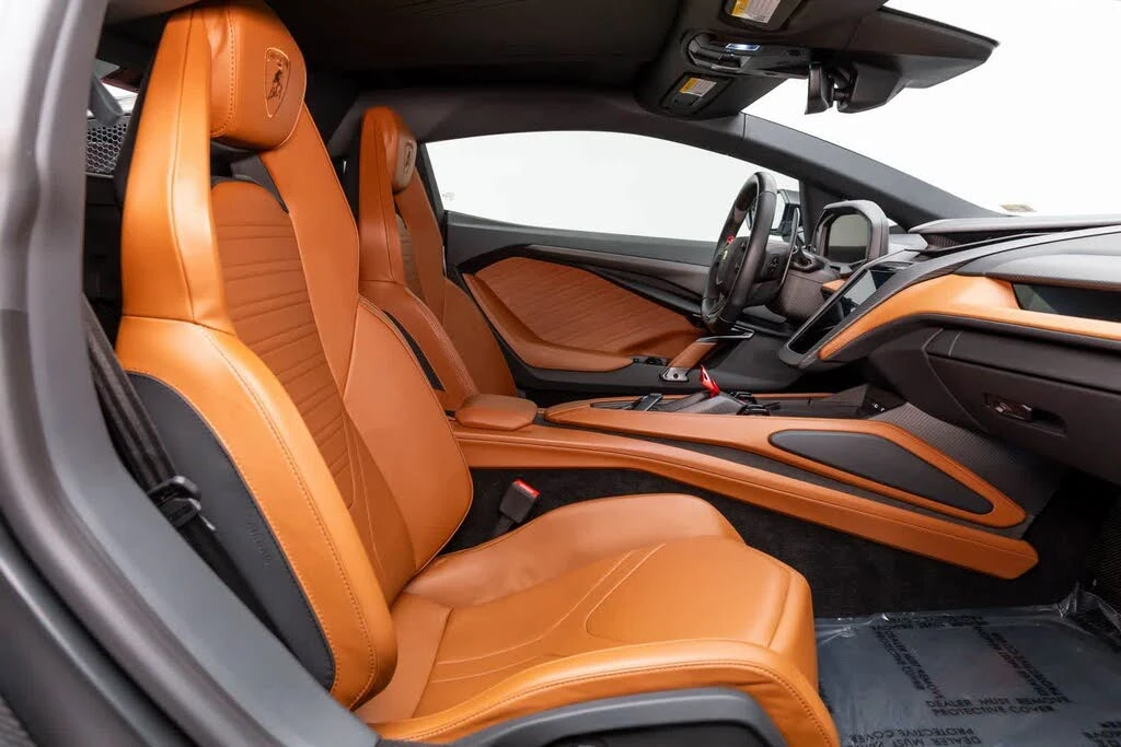 2024 Lamborghini Revuelto - Image 14 of 31