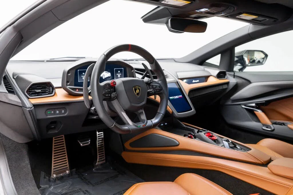 2024 Lamborghini Revuelto - Image 2 of 31