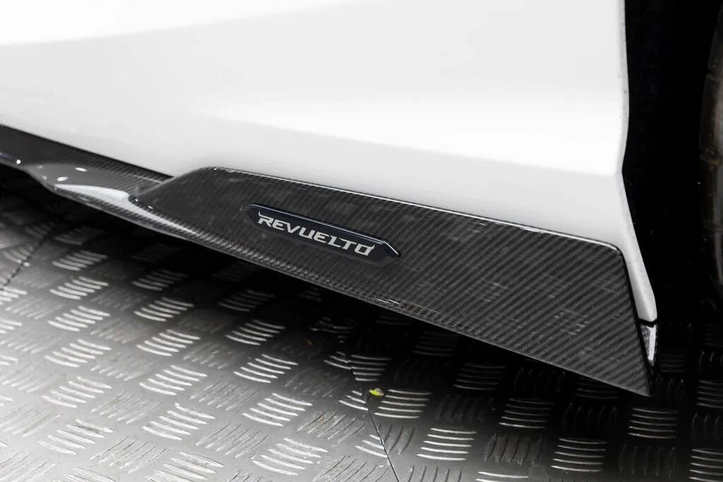 2024 Lamborghini Revuelto - Image 7 of 31