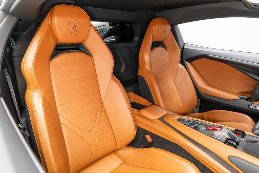 2024 Lamborghini Revuelto - Image 13 of 31