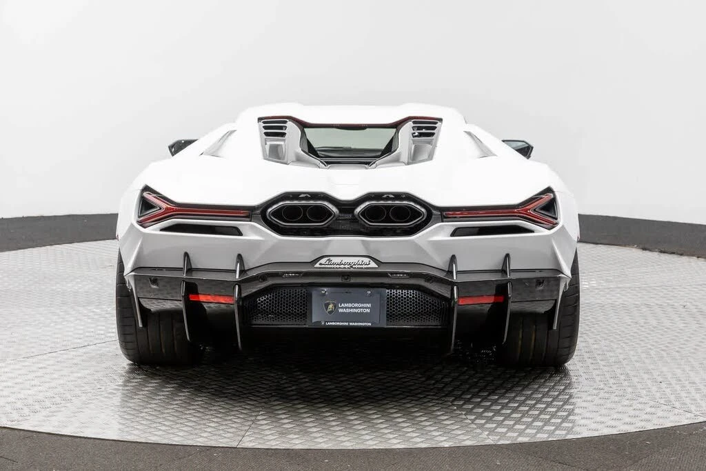 2024 Lamborghini Revuelto - Image 5 of 31