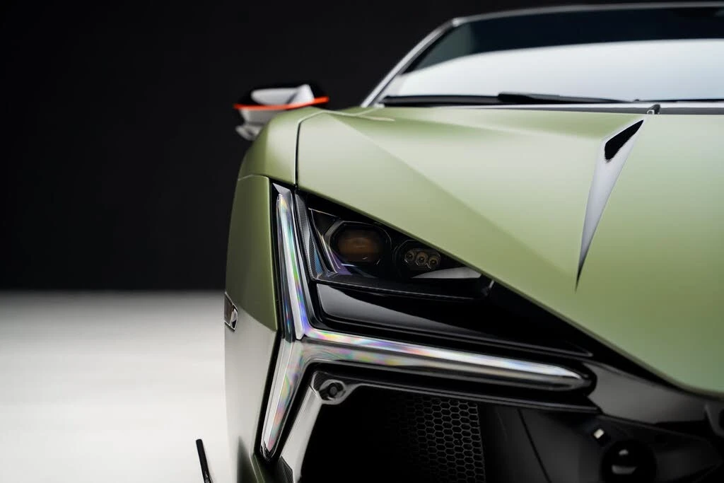 2024 Lamborghini Revuelto - Image 9 of 31
