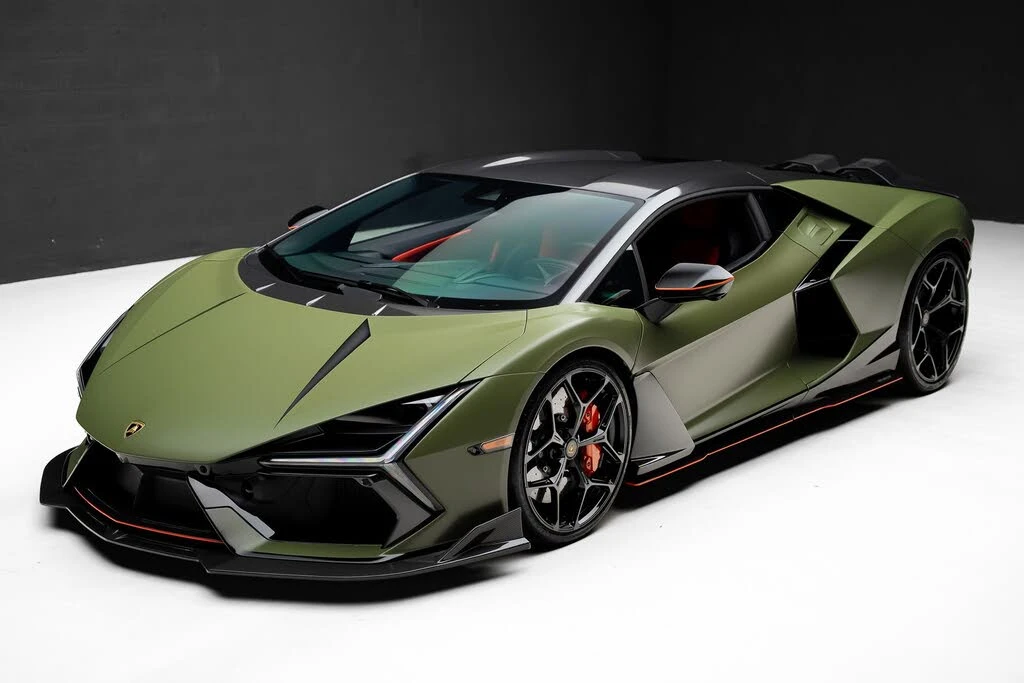 2024 Lamborghini Revuelto - Image 5 of 31