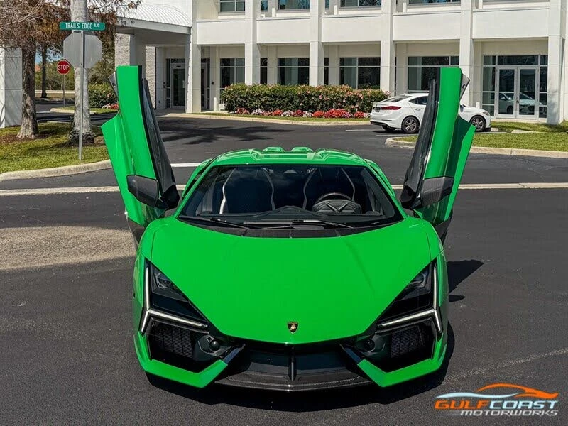 2024 Lamborghini Revuelto - Image 5 of 31