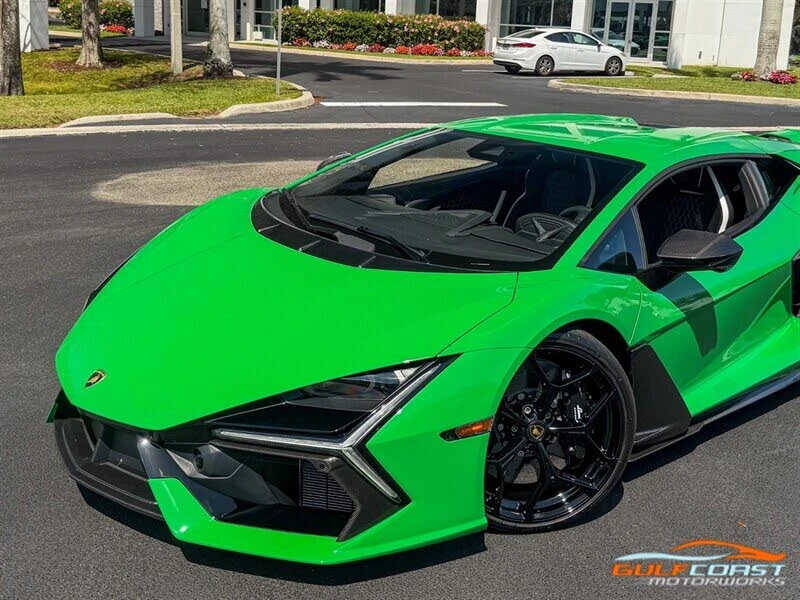 2024 Lamborghini Revuelto - Image 11 of 31