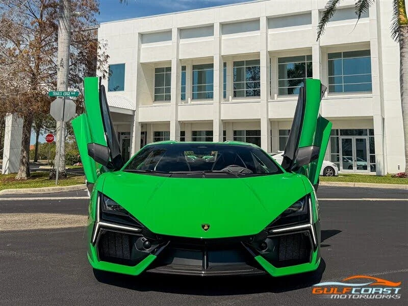 2024 Lamborghini Revuelto - Image 7 of 31