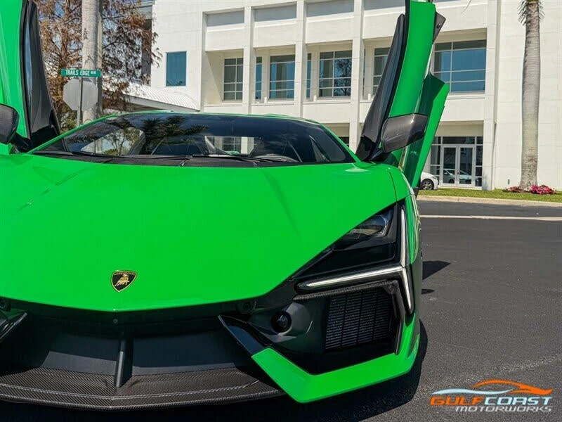 2024 Lamborghini Revuelto - Image 4 of 31