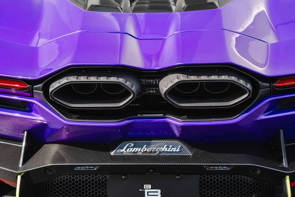 2024 Lamborghini Revuelto - Image 27 of 31