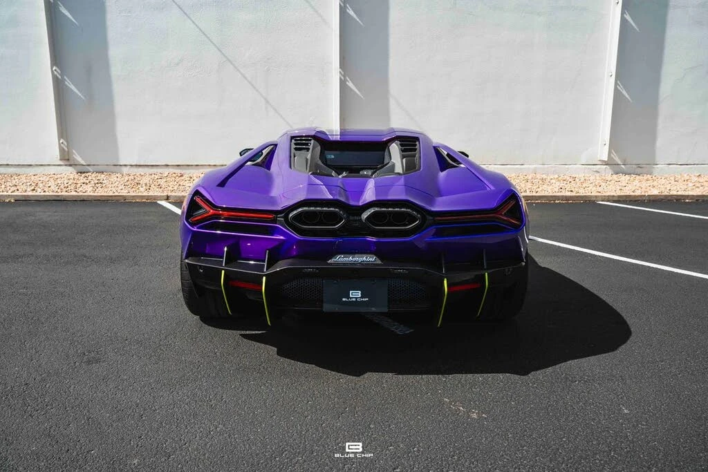 2024 Lamborghini Revuelto - Image 21 of 31