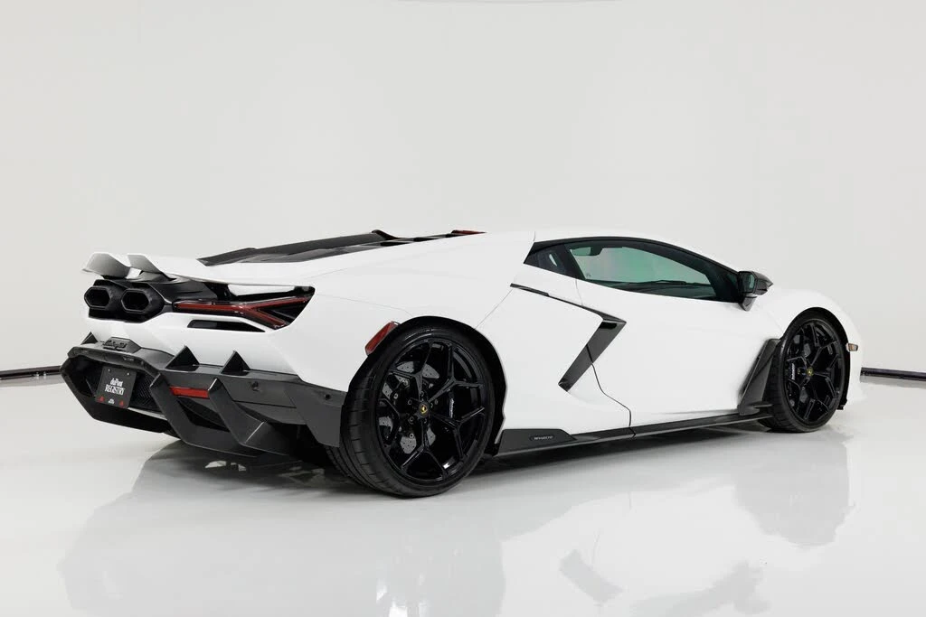 2024 Lamborghini Revuelto - Image 3 of 31