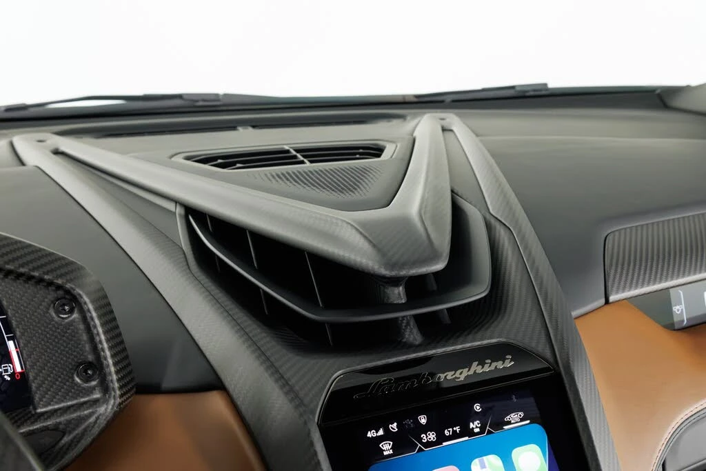 2024 Lamborghini Revuelto - Image 31 of 31