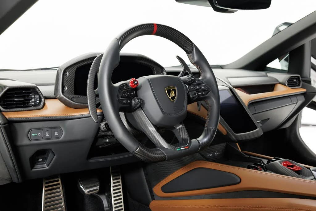 2024 Lamborghini Revuelto - Image 20 of 31