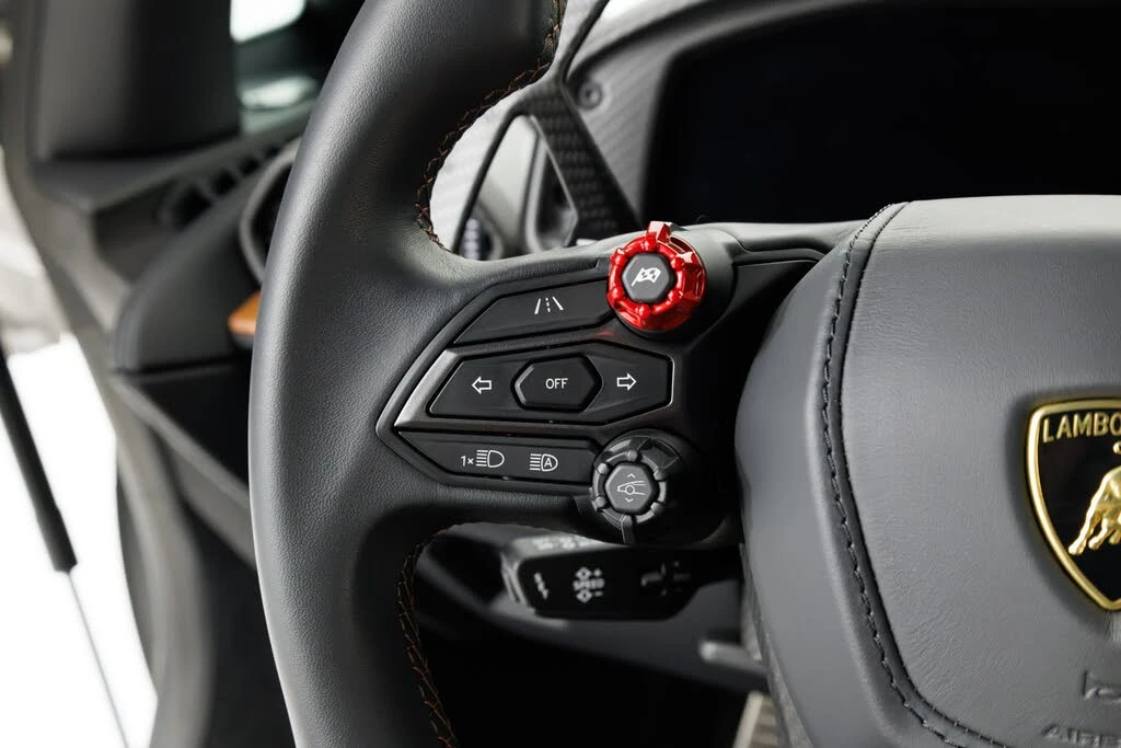 2024 Lamborghini Revuelto - Image 25 of 31