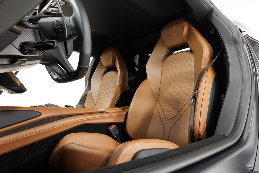 2024 Lamborghini Revuelto - Image 18 of 31